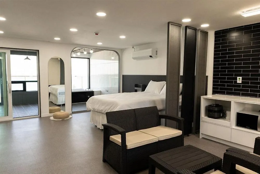 Ulsan Haebeach Pension 0*,